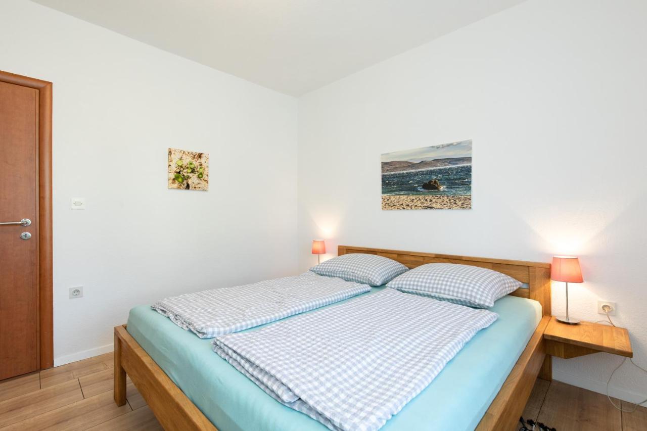 Apartments Oleander Krk Town Exterior photo