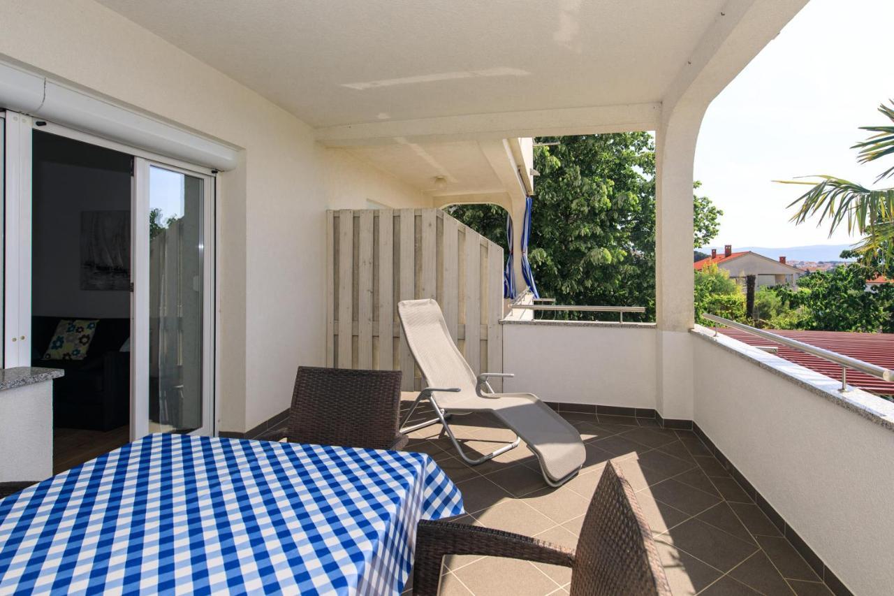 Apartments Oleander Krk Town Exterior photo